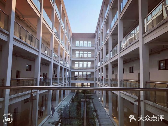 上海财经大学浙江学院图片