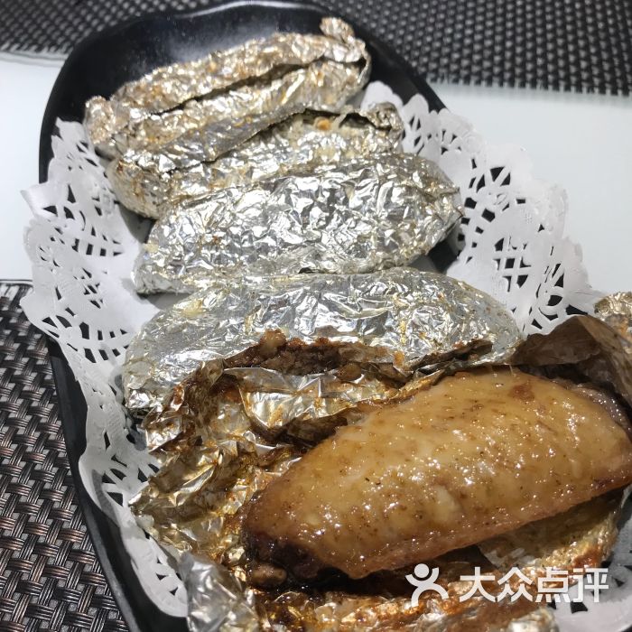 日昌餐馆(世界之花假日广场店)锡纸包鸡翅图片 - 第1张