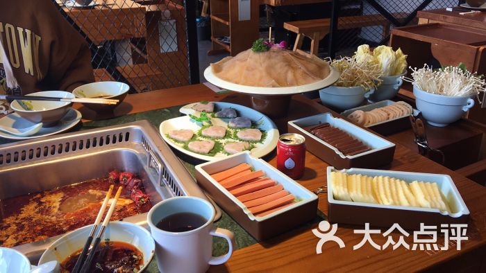 潮辣矿泉水火锅(青园北路店)图片 - 第1张
