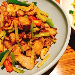 如何炒肉好吃口感好 i1jbjT2rjNrv4bqnRLbam911Ko9clYWOEaT31ePVZtrFiQxTaXLzdOMprdkUI1qpF5u7J_jS4MuCaeLAHD0KTg.jpg