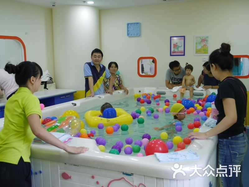 kiddie fun国际水育早教(金隅万科广场中心店)