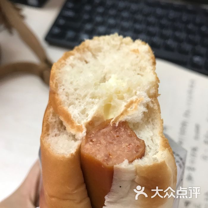 罗森便利店桃李小热狗面包图片-北京超市/便利店-大众