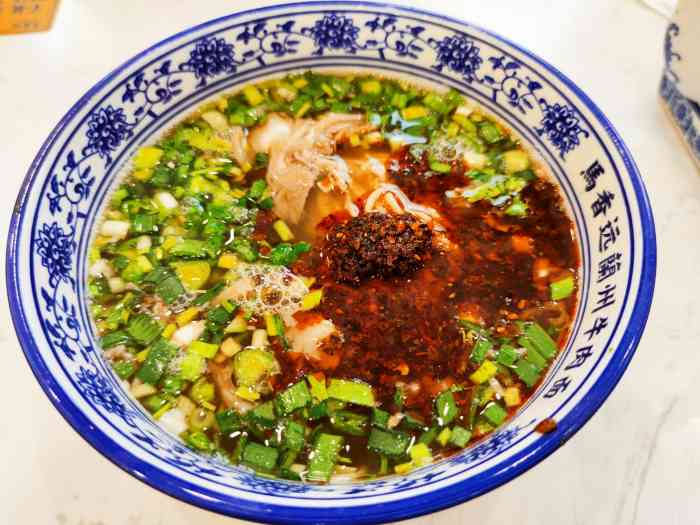 马香远兰州牛肉面(江宸龙湖天街店"最近各种网络视频吹爆了这家店