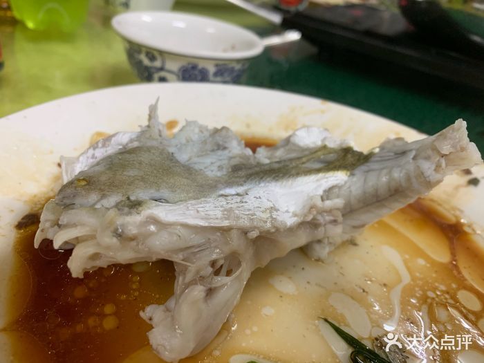 迎宾海鲜舫鸡抱鱼图片