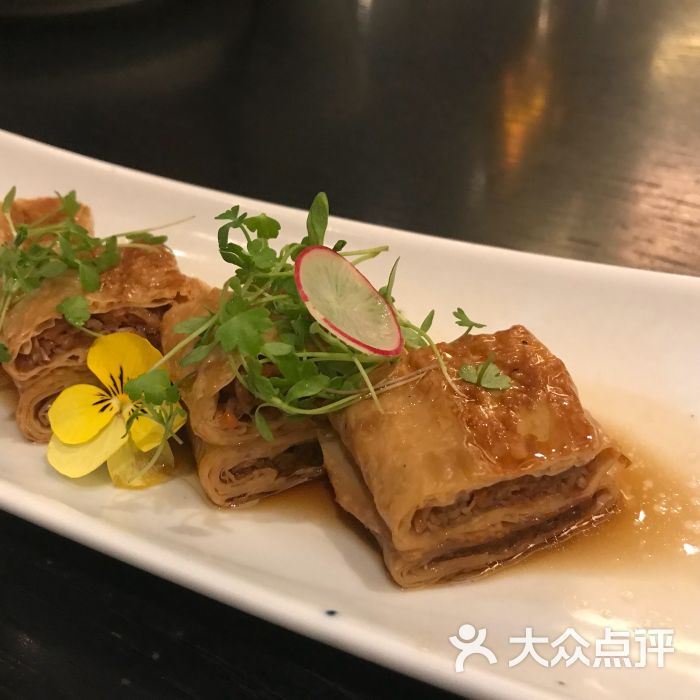 城中香格里拉中餐厅(嘉里中心店)黑松露素烧鹅图片 第2张