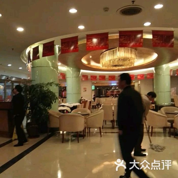 东海明珠美食城