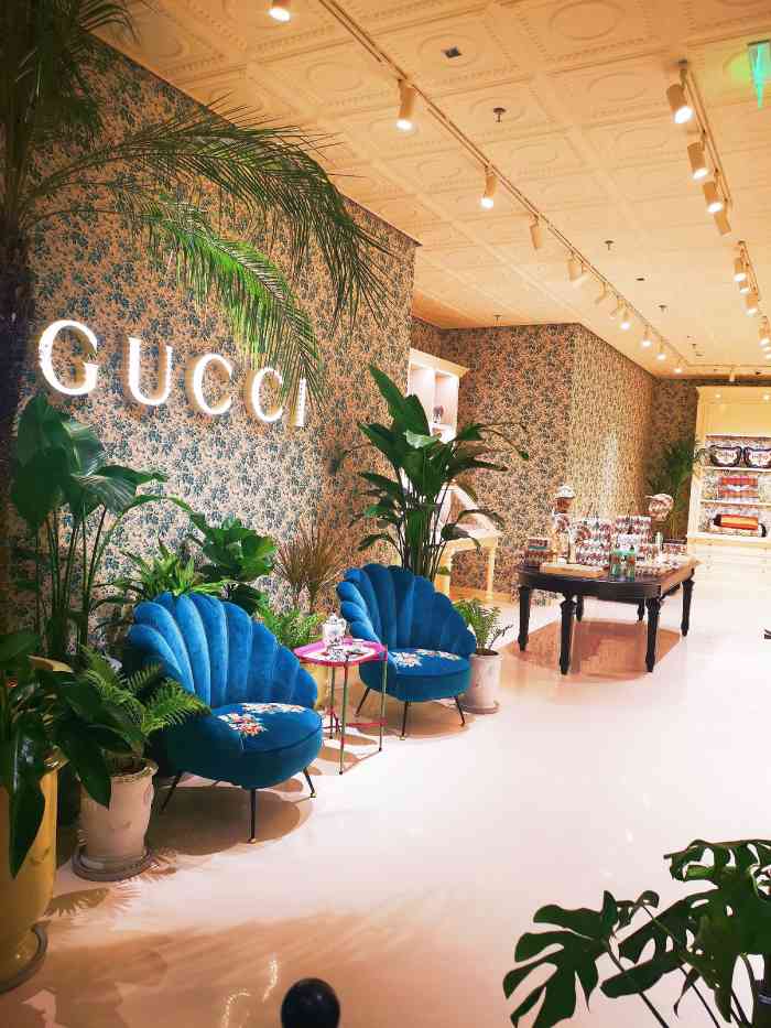 gucci(skp–s概念店)-"gucci的彩妆一上市就引起了不小的轰动.