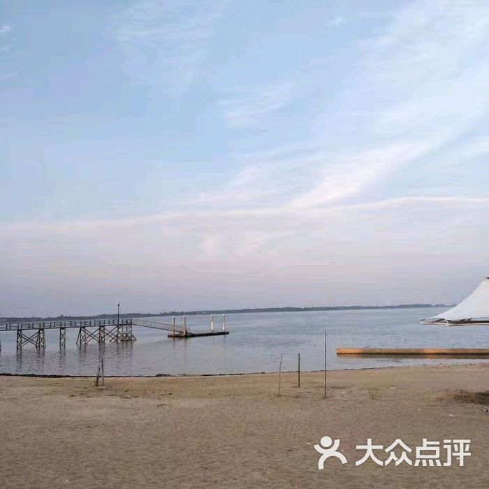 梁子湖龙湾度假村