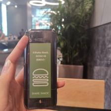 shake shack(南山万象天地店"久闻盛名的汉堡吖～先前一直被长长的