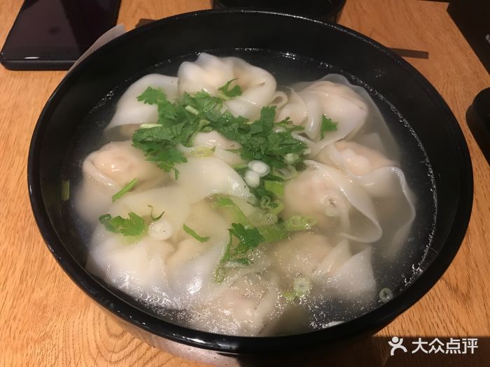 虾腰韭菜鲜肉馄饨