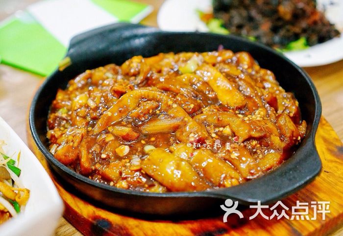 铁板肉沫酱香茄子