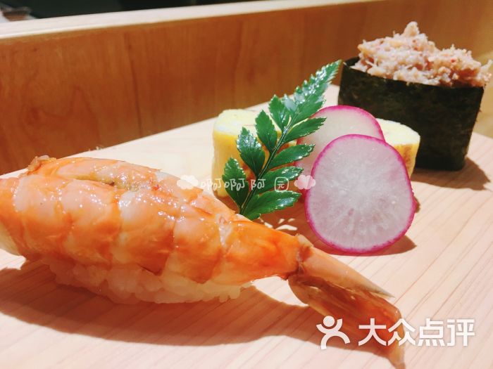 斑节虾手握寿司