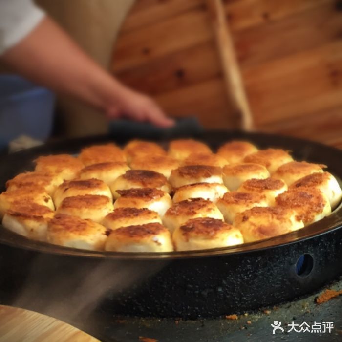 淮南牛肉汤&香酥牛肉煎包图片