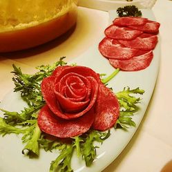 小红门港式海鲜火锅的特选牛舌好不好吃?用户