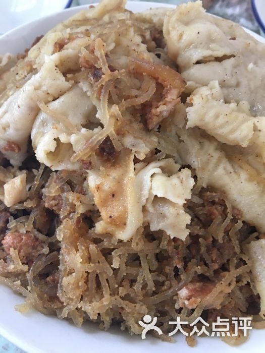 憨憨刘洛宁蒸肉手擀黑豆面叶的点评