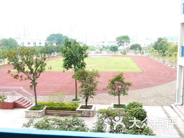 钟村育英小学校