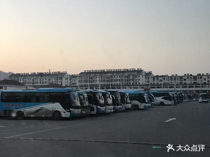 安庆公路客运中心站售票处图片