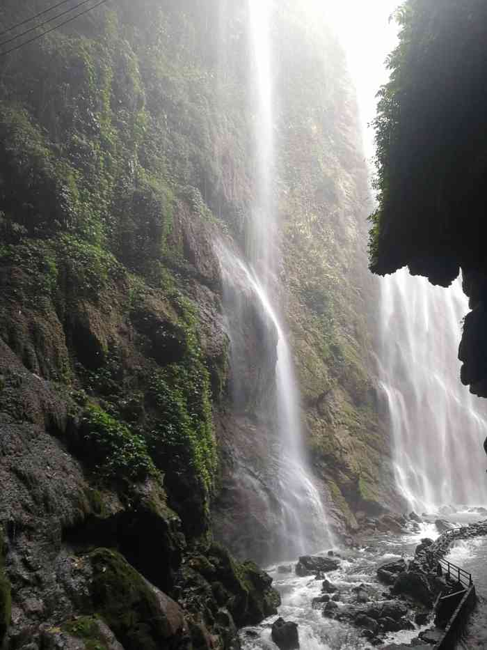 古龙山大峡谷