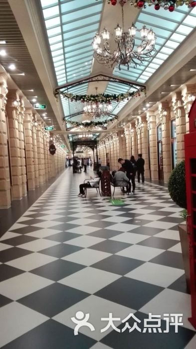 欧贸中心:空港经济区的欧贸中心位于空港里.天