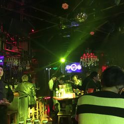 苏荷酒吧(soho店)地址,电话,团购,营业时间-武汉夜店