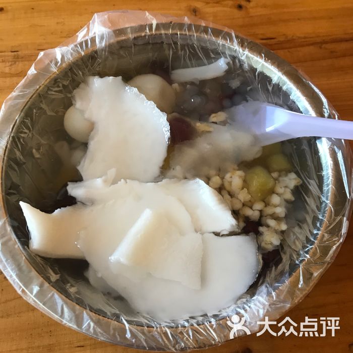 椰子水清补凉