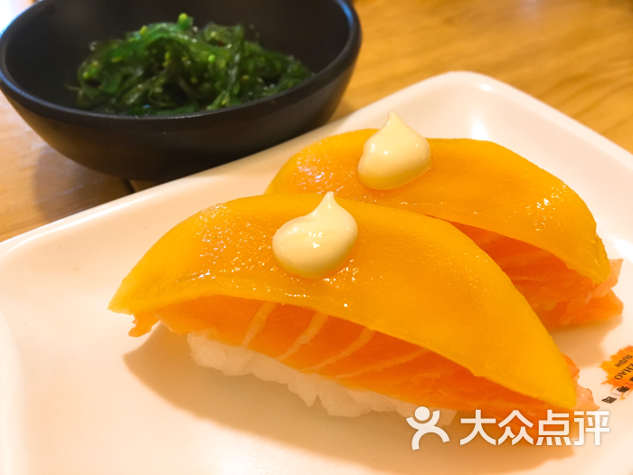 芒果三文鱼寿司