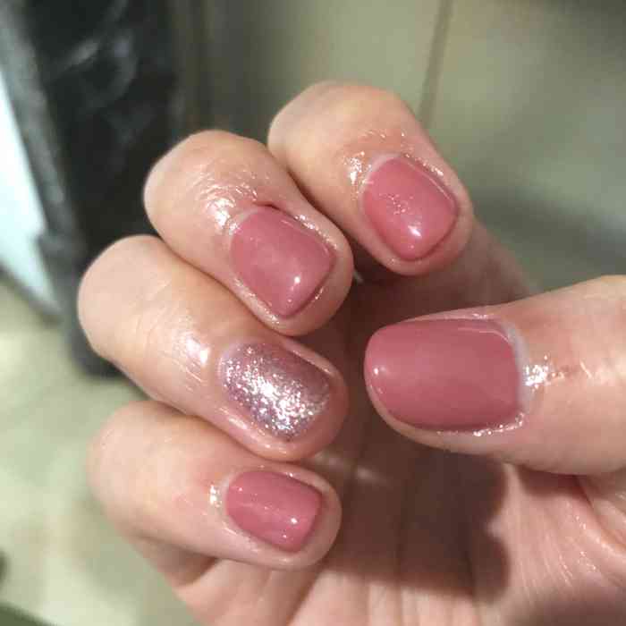 奈奈美甲-"本以为是永旺里面,结果是永旺超市里面的店.