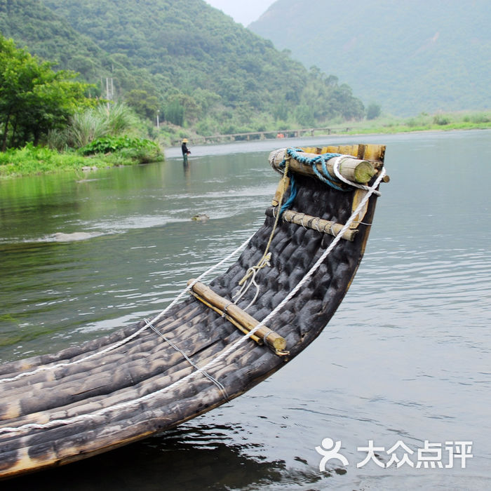 杨家溪 漂流竹筏 食神牛 最终总会吃胖的