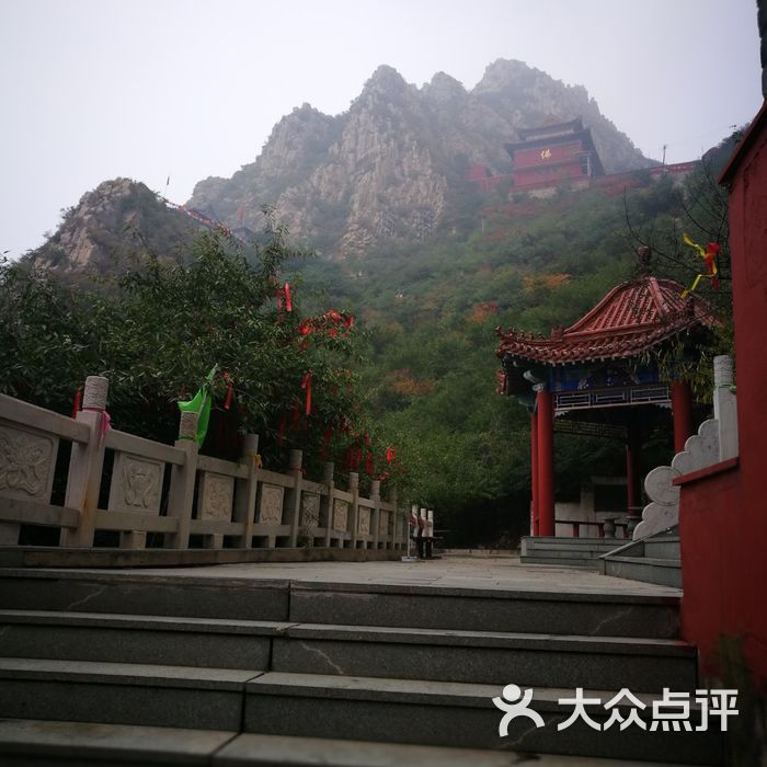 鸡鸣山旅游风景区