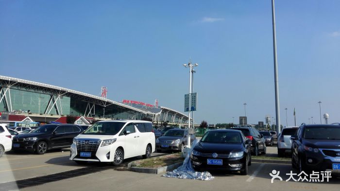 济南遥墙国际机场停车场