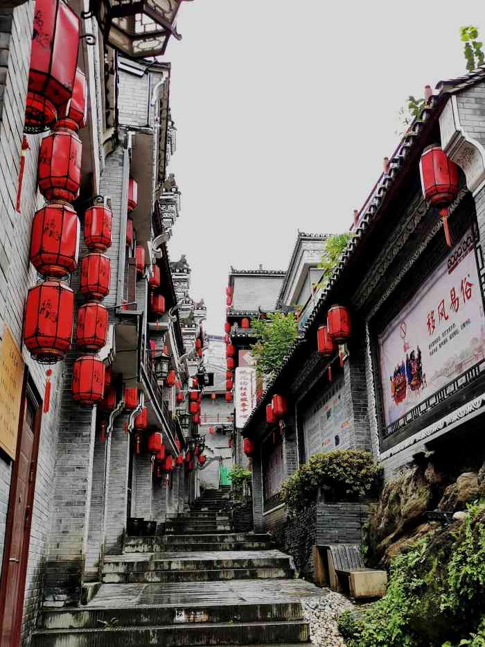 白河县桥儿沟古镇景区-"桥儿沟非常有特色,是我们这里