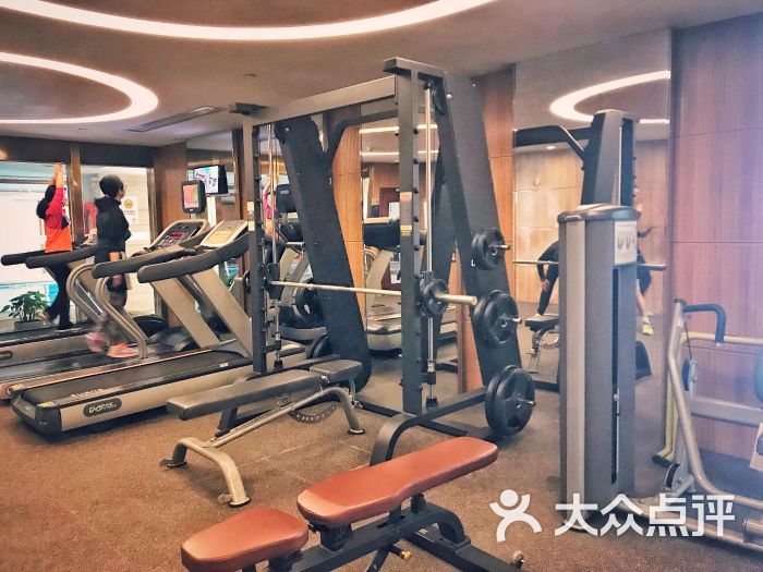 思迈威健身:教练人特别好,特专业。好的没话.武