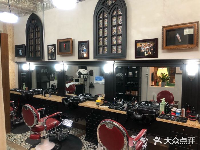 小戈男士复古理发馆barber shop(花园广场店)图片