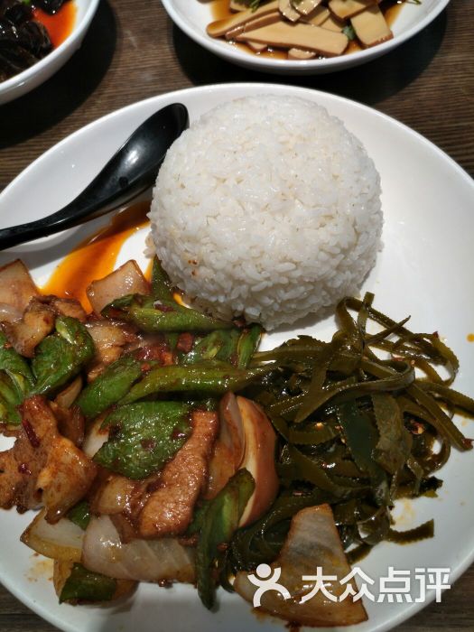 青椒回锅肉饭