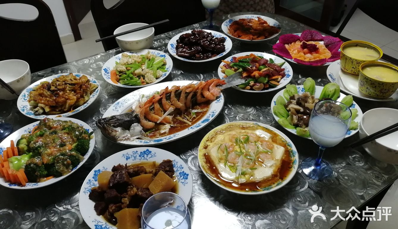 一家人做年夜饭
