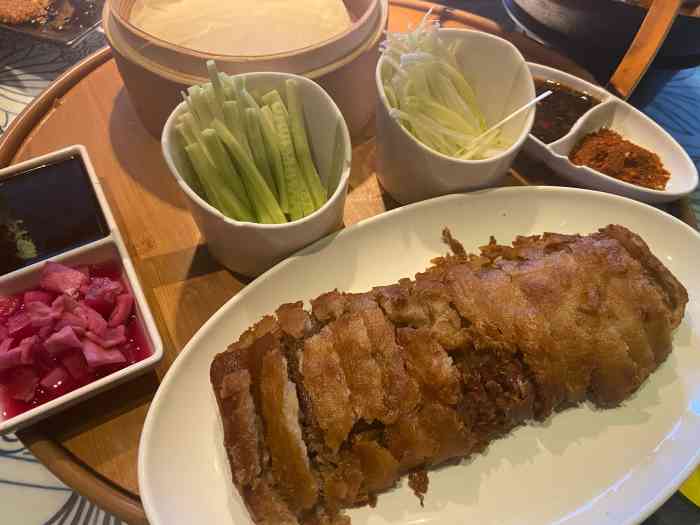 遇见长安(凯德广场御锦城店"位置御锦城凯德广场三楼,典型的陕西菜