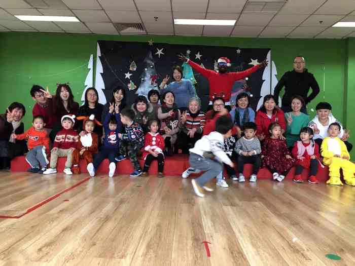 乐融国际幼儿园(四季青校区)-"现在都得从小抓起,为了