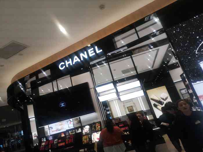 chanel(湖滨银泰in77店)