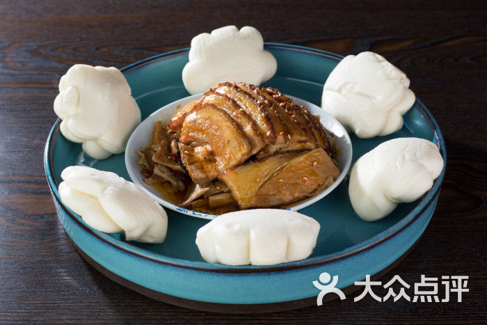 扣肉夹馍