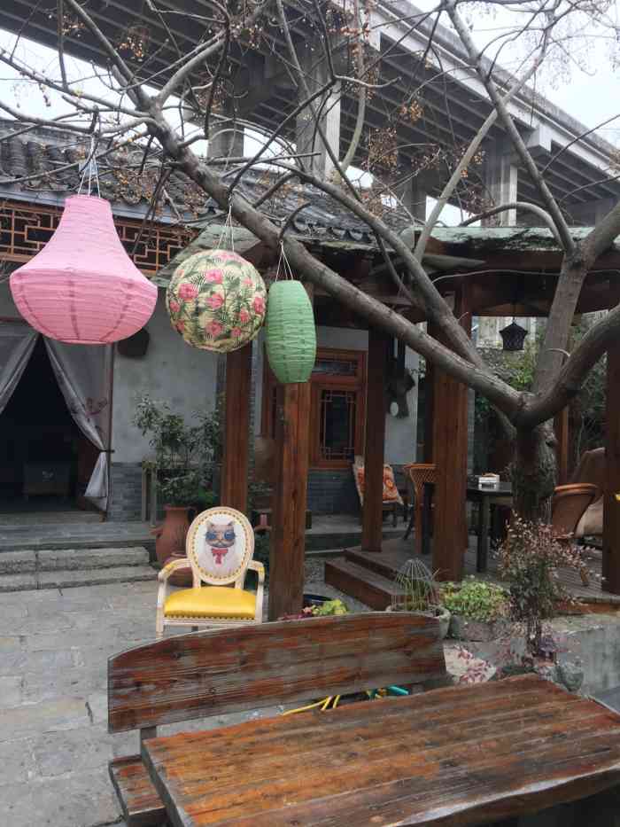 花涧私厨-"同事说在夷陵区龙泉镇有间网红餐厅,上了抖.