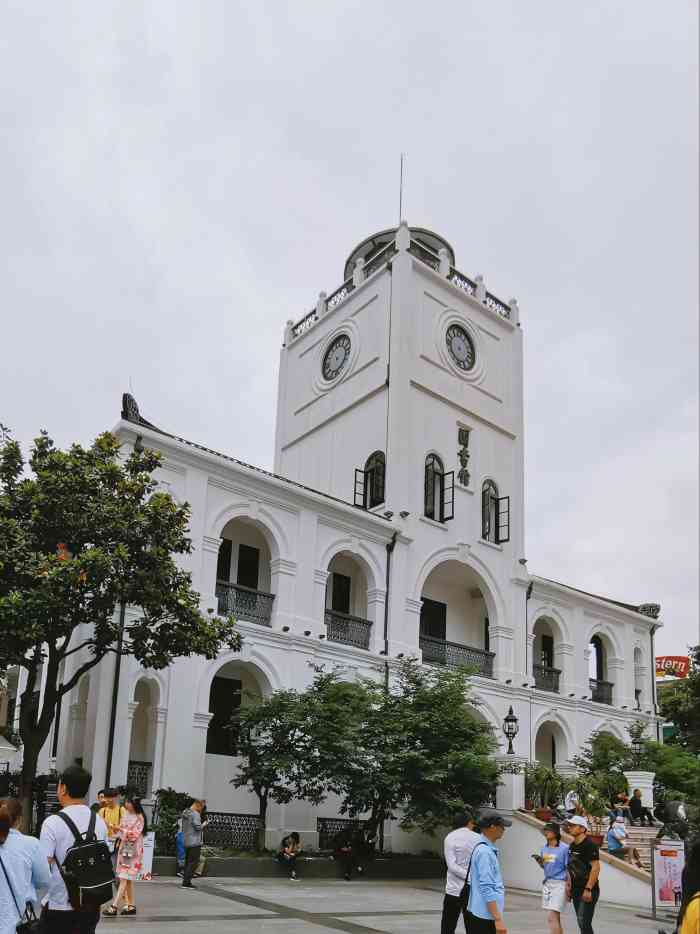 无锡市崇安区图书馆-"崇安寺步行街区内,始建于1912年