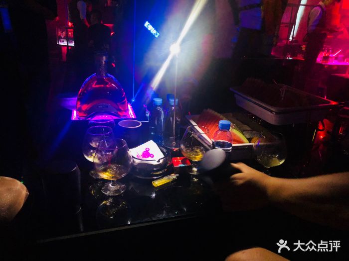modu魔都3d酒吧图片