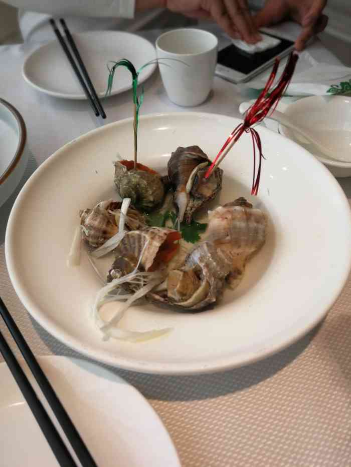 海宴一品-"海鲜非常的新鲜,皮皮虾非常鲜服务员儿态度.