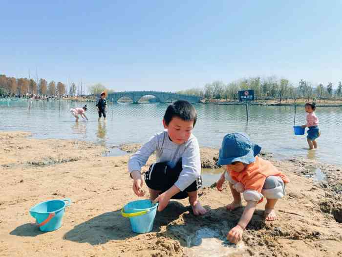 偶然开错地方发现的一个人工沙滩