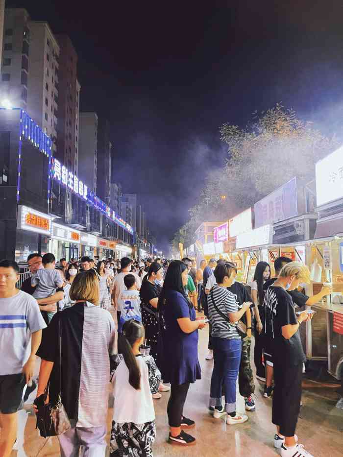 姚村美食街-"火爆的姚村夜市,值得去一趟,小吃很丰富
