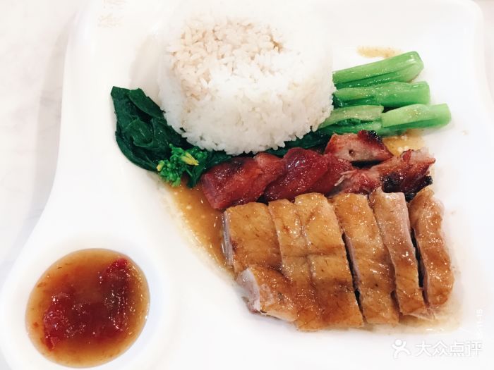 烧腊双拼饭