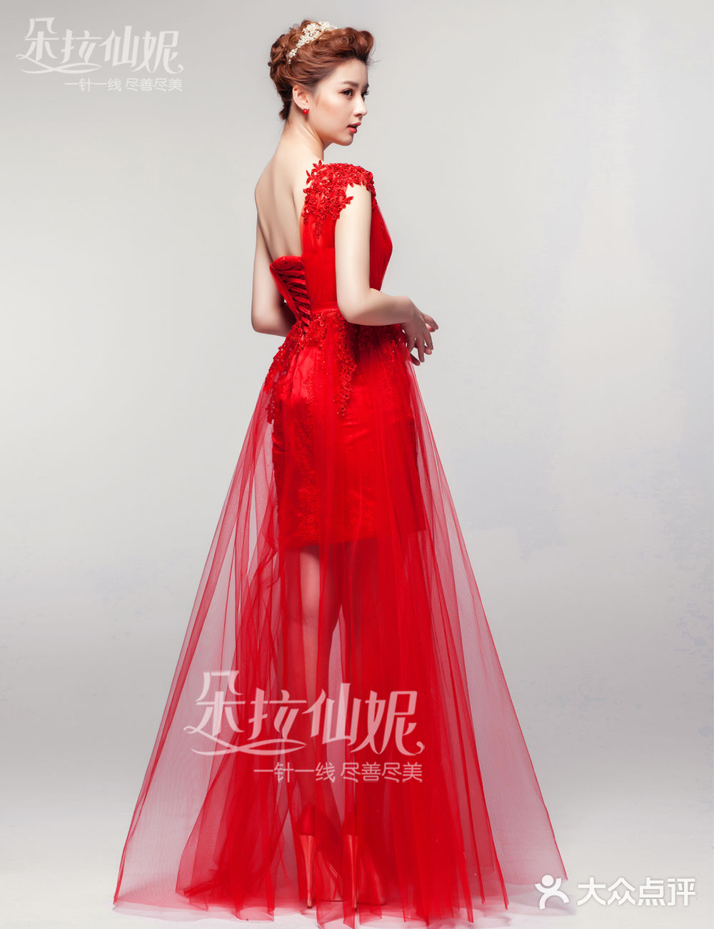 朵拉婚纱_朵拉婚纱礼服(3)