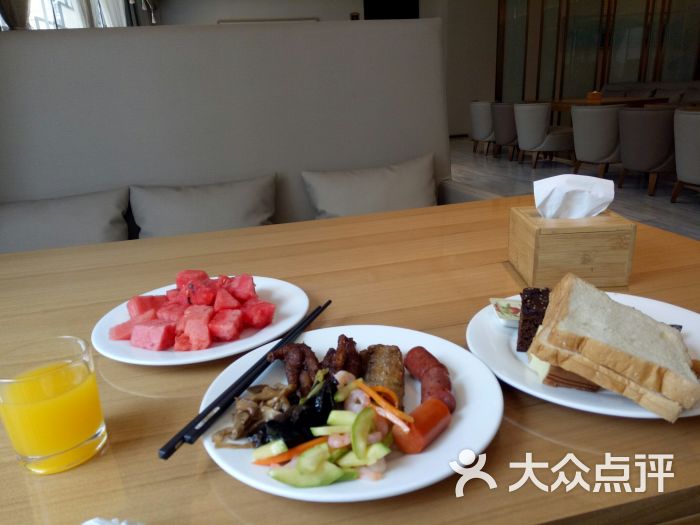 全季酒店自助茶餐厅