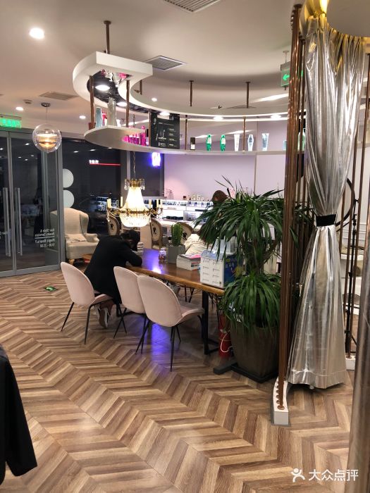 moga造型沙龙(双井明星品质店)图片 - 第357张