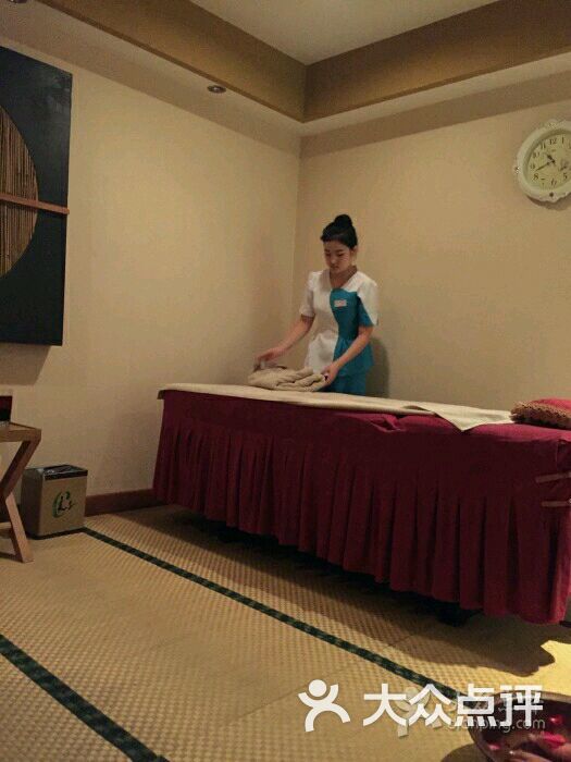 汤泉良子(丽都店)图片 第1张